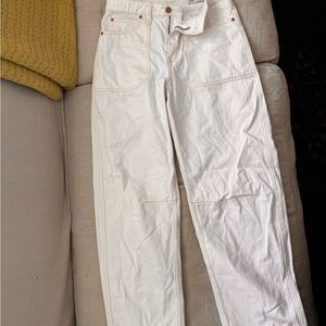 GAP Women's Cream curvy barrel Leg Jeans